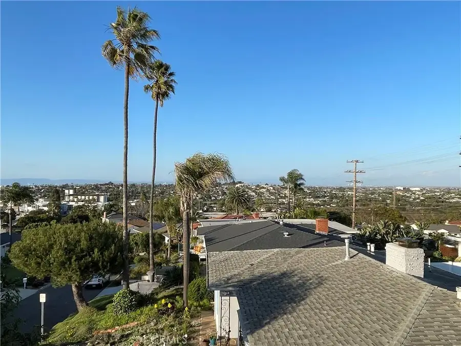 205 Via Los Altos, Redondo Beach, CA 90277 - Image #3