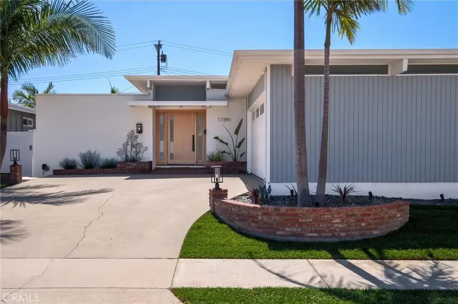 17391 Alta Vista Circle, Huntington Beach, CA 92647 - #2