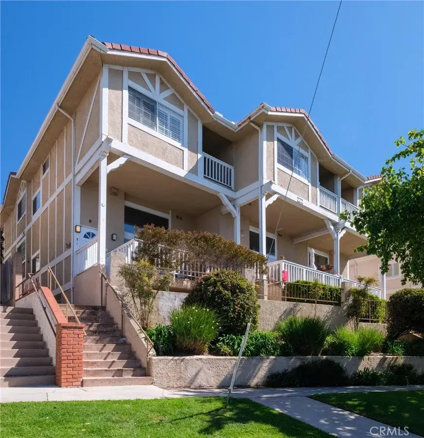 222 S Guadalupe Avenue #1, Redondo Beach, CA 90277 - #2