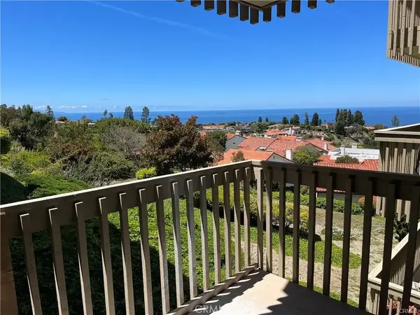 6542 Ocean Crest #D207, Rancho Palos Verdes, CA 90275