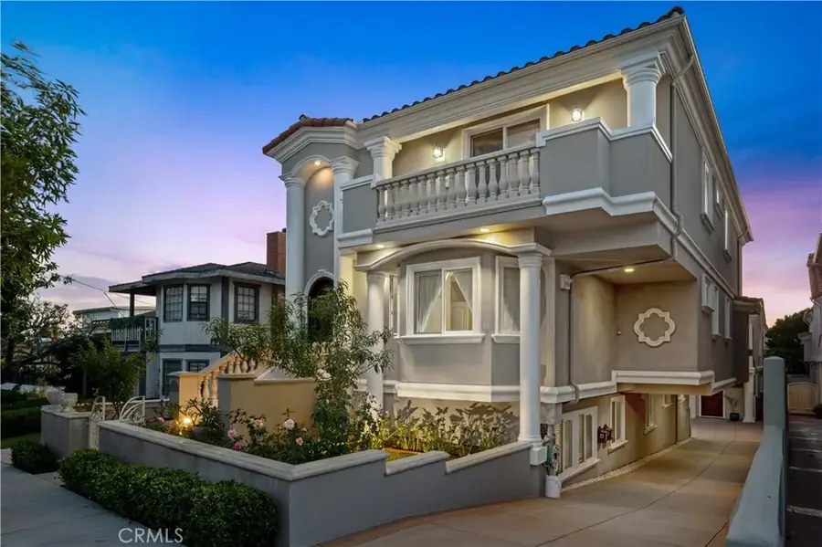 217 S Irena Avenue #A, Redondo Beach, CA 90277 - #3