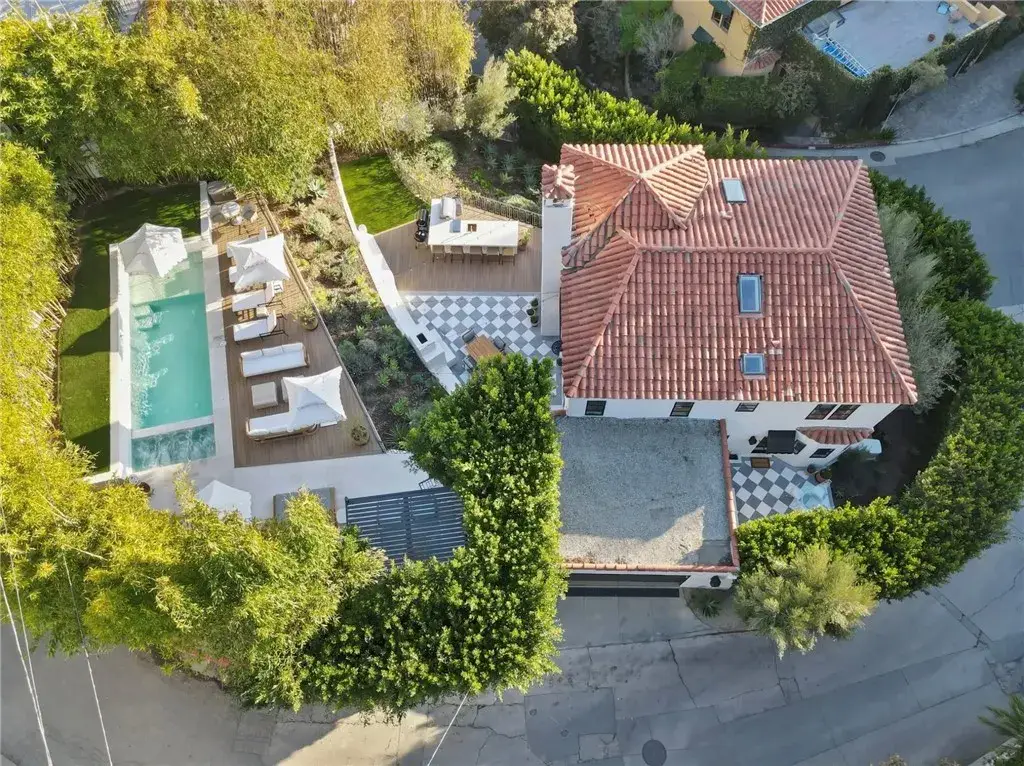 8650 Hillside Avenue, West Hollywood, CA 90069 - #1