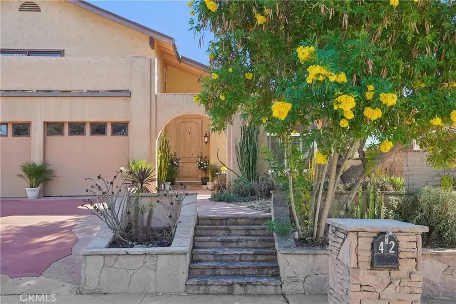 42 Kanan Road, Oak Park, CA 91377 - #2