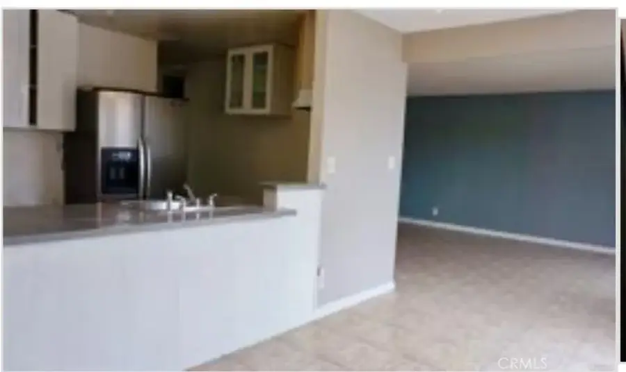 8402 Slater Avenue, Huntington Beach, CA 92647 - Image #3