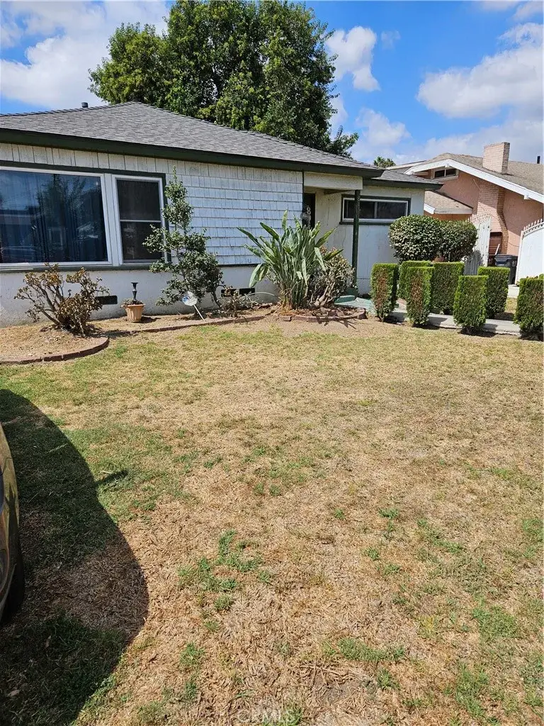 813 S Sloan Avenue, Compton, CA 90221 - Image #2