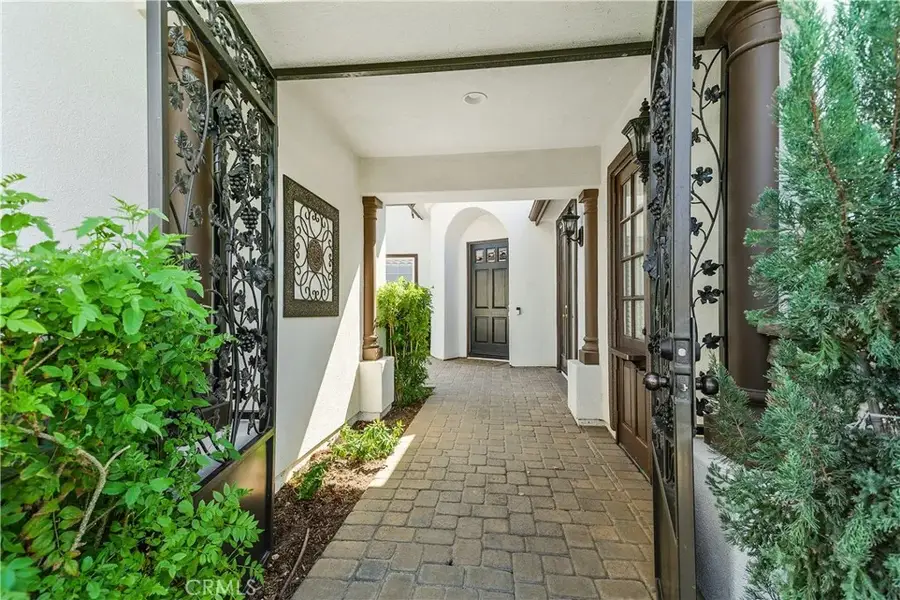 22961 Banbury Ct, Murrieta, CA 92562 - Image #3