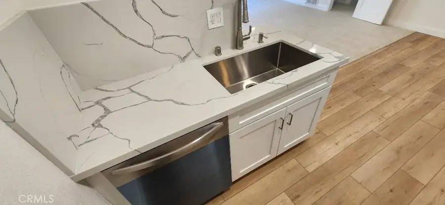 2511 W Sunflower Avenue #P6, Santa Ana, CA 92704 - Image #2