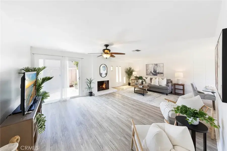 1830 E 19th Street #3, Santa Ana, CA 92705 - Image #2