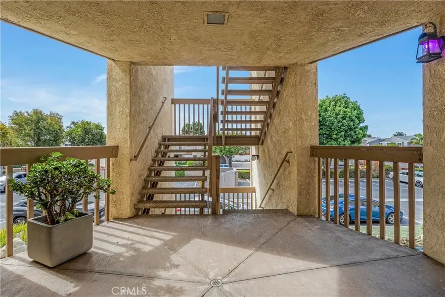 16581 Grunion Lane #204, Huntington Beach, CA 92649 - Image #2