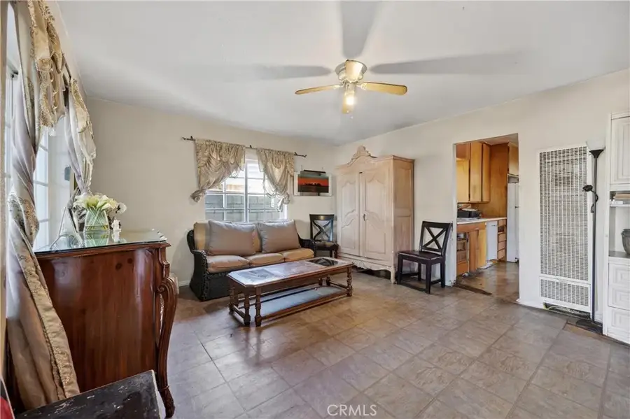 1209 S Shelton Street, Santa Ana, CA 92707 - #3