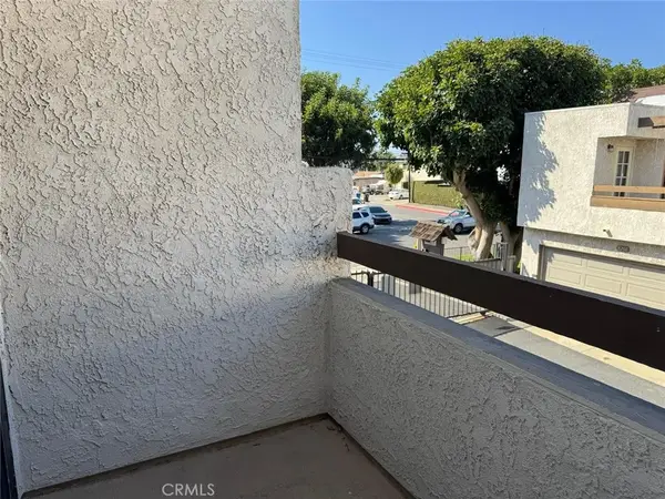 8206 Maureen Drive, Midway City, CA 92655