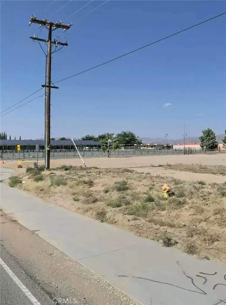 0 Navajo Rd, Apple Valley, CA 92308 - #3