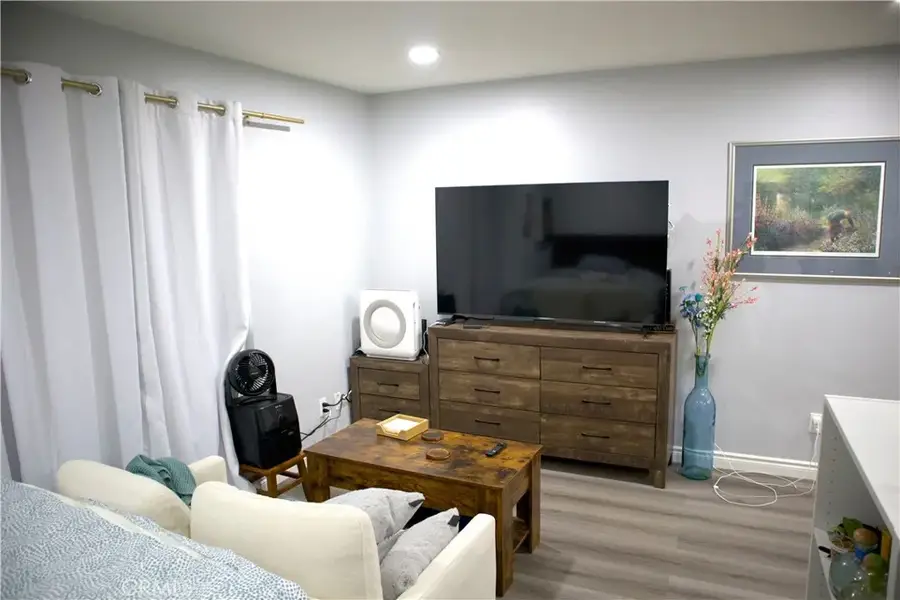 5585 E Pacific Coast, Long Beach, CA 90804 - Image #2