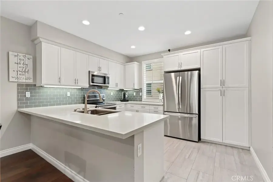 649 W Foothill Boulevard #2, Glendora, CA 91741 - Image #3