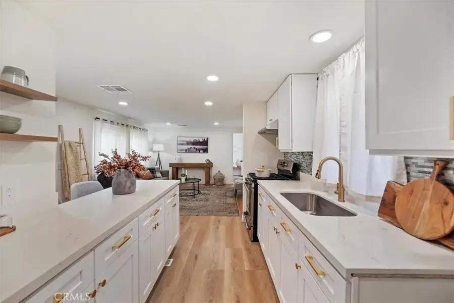 826 E Route 66, Glendora, CA 91740 - Image #2