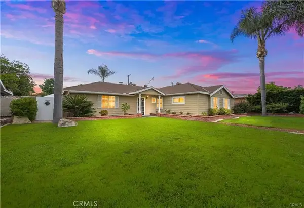 552 S Yorba St, Orange, CA 92869