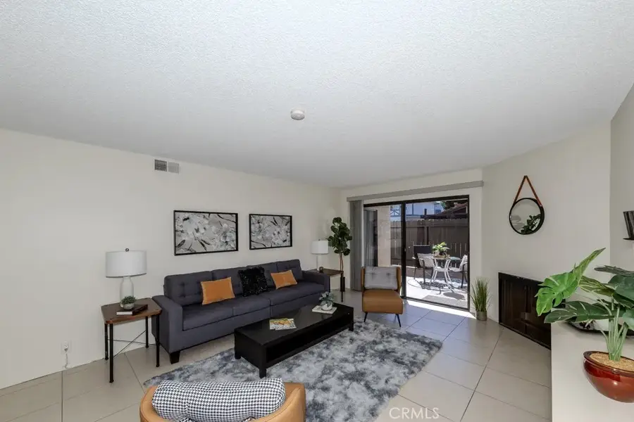 1460 E Willow Street #103, Signal Hill, CA 90755 - Image #2