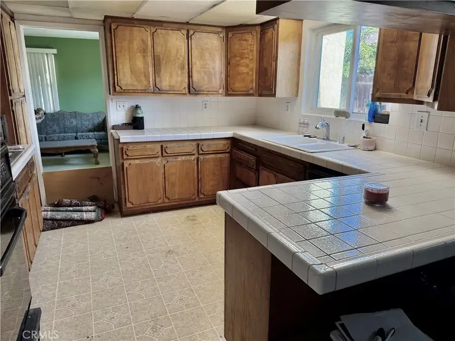 3806 E Arabella, Long Beach, CA 90805 - Image #2