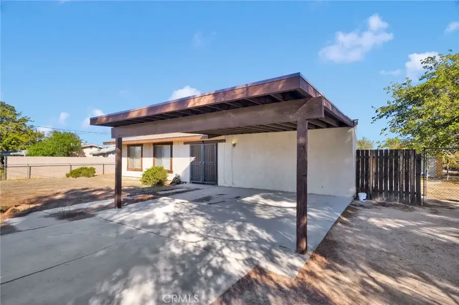 10611 Redwood Avenue, Hesperia, CA 92345 - Image #3