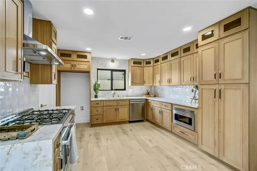 6032 Vane Circle, Huntington Beach, CA 92647 - Image #3