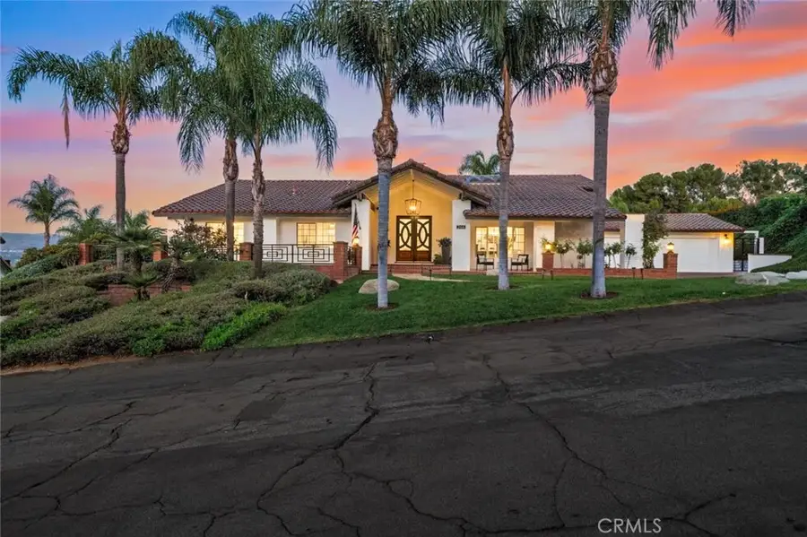 266 S Via Montanera, Anaheim Hills, CA 92807 - Image #2