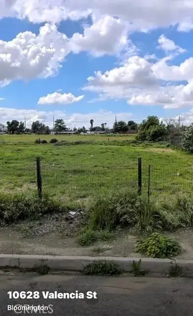 10628 Valencia, Bloomington, CA 92316