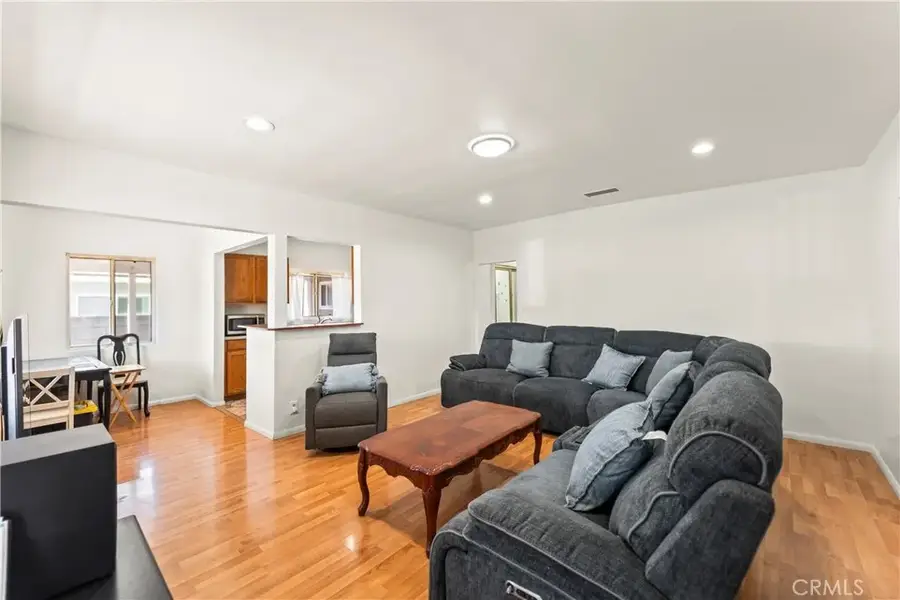 3661 Seabright, Long Beach, CA 90810 - #2