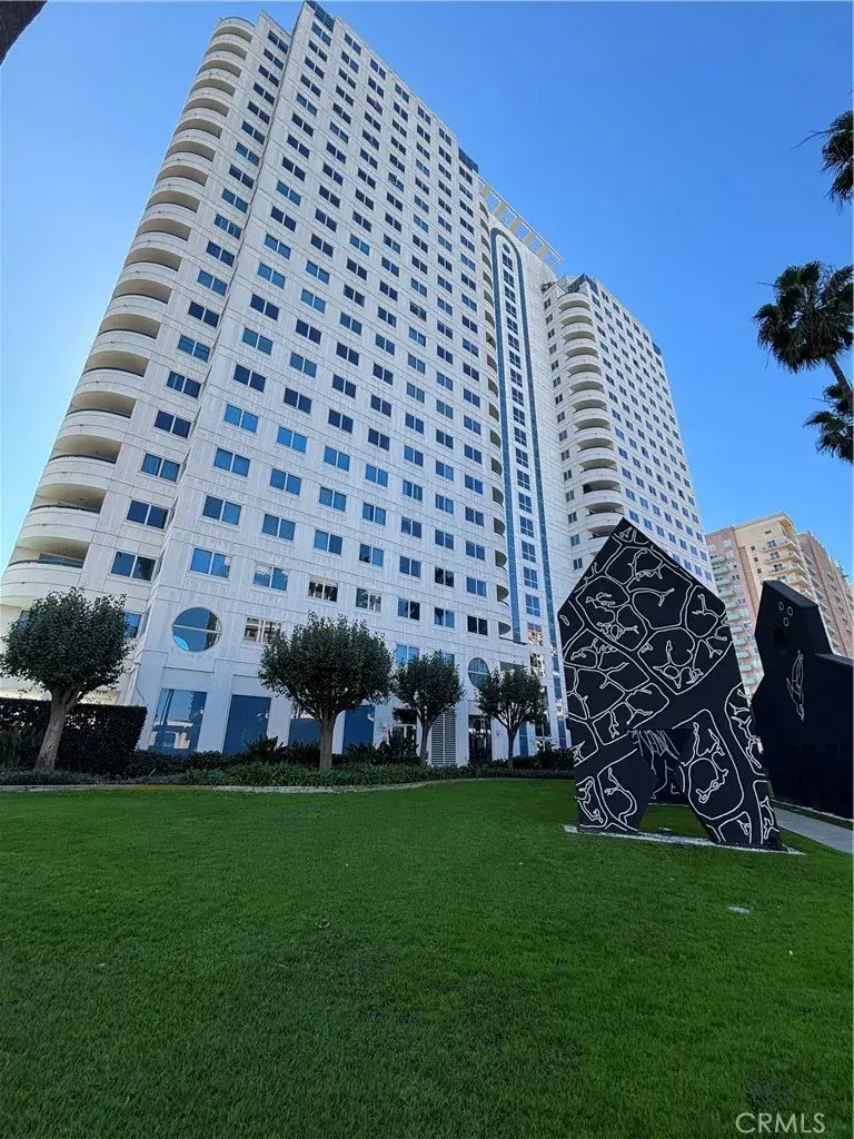 525 E Seaside Way #1801, Long Beach, CA 90802 - Image #2