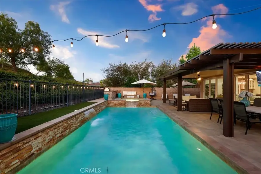 2571 N Skytop Court, Orange, CA 92867 - Image #2