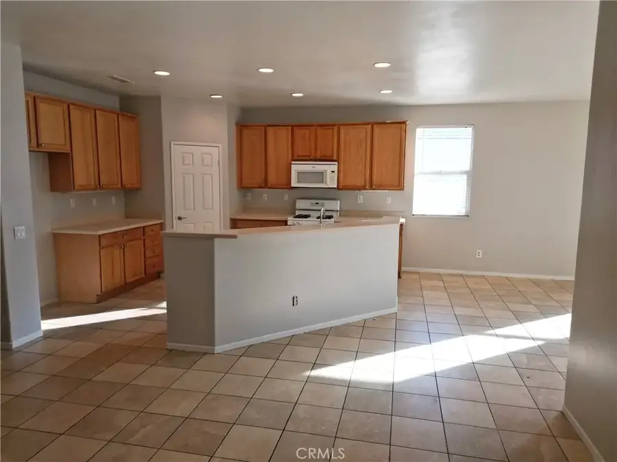 11807 Desert Glen, Adelanto, CA 92301 - #2