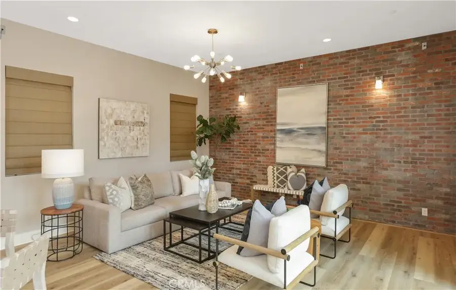 245 Follyhatch, Irvine, CA 92618 - Image #3