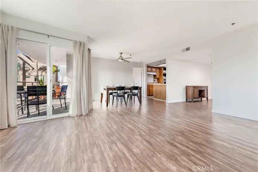 16255 Pacific Circle #106, Huntington Beach, CA 92649 - Image #3