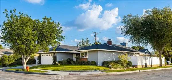 822 E Lomita Avenue, Orange, CA 92867