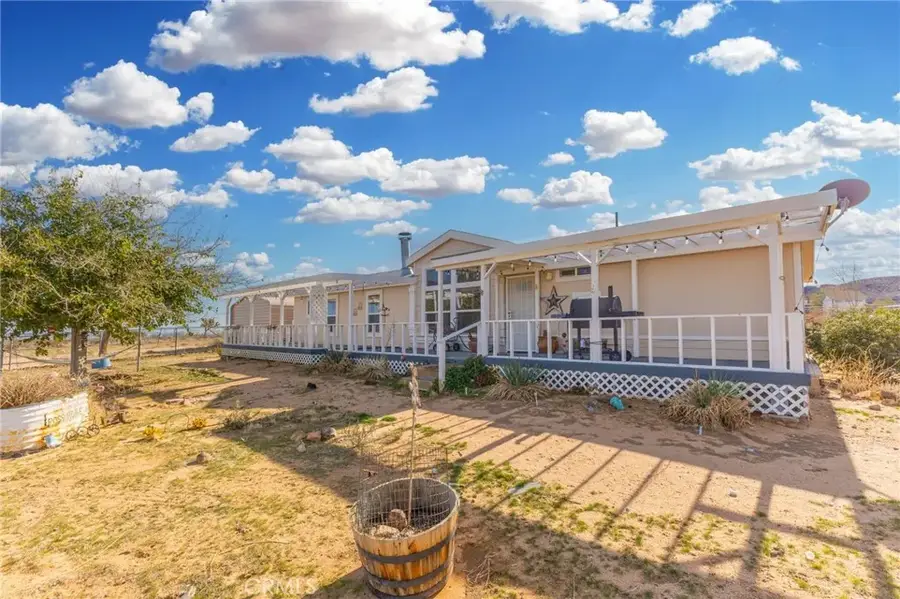 324 Anita Road, Landers, CA 92285 - Image #2