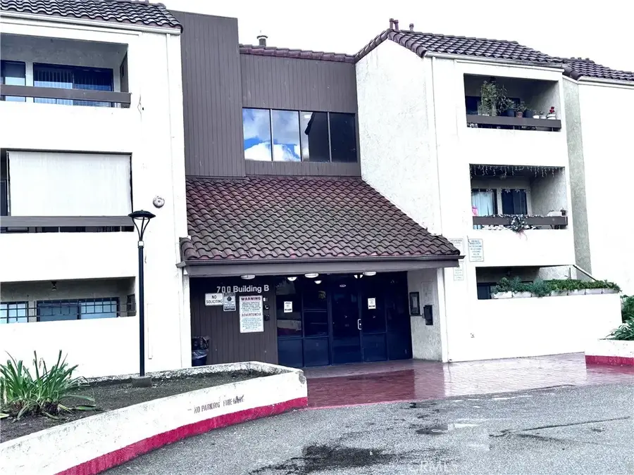 700 W 3rd #B107, Santa Ana, CA 92701 - Image #2