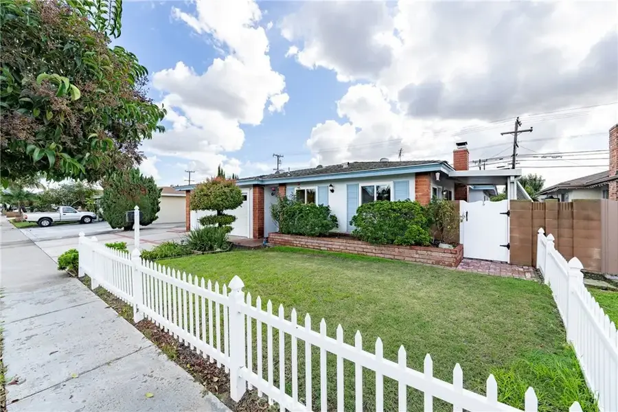 11782 Azalea, Fountain Valley, CA 92708 - Image #3