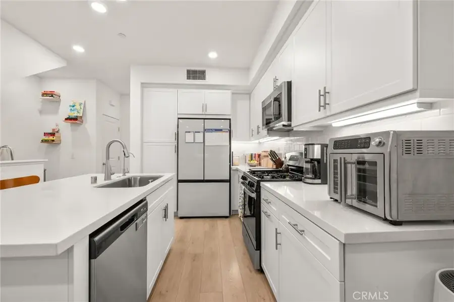 16428 Whittier Blvd #6 #6, Whittier, CA 90603 - Image #3