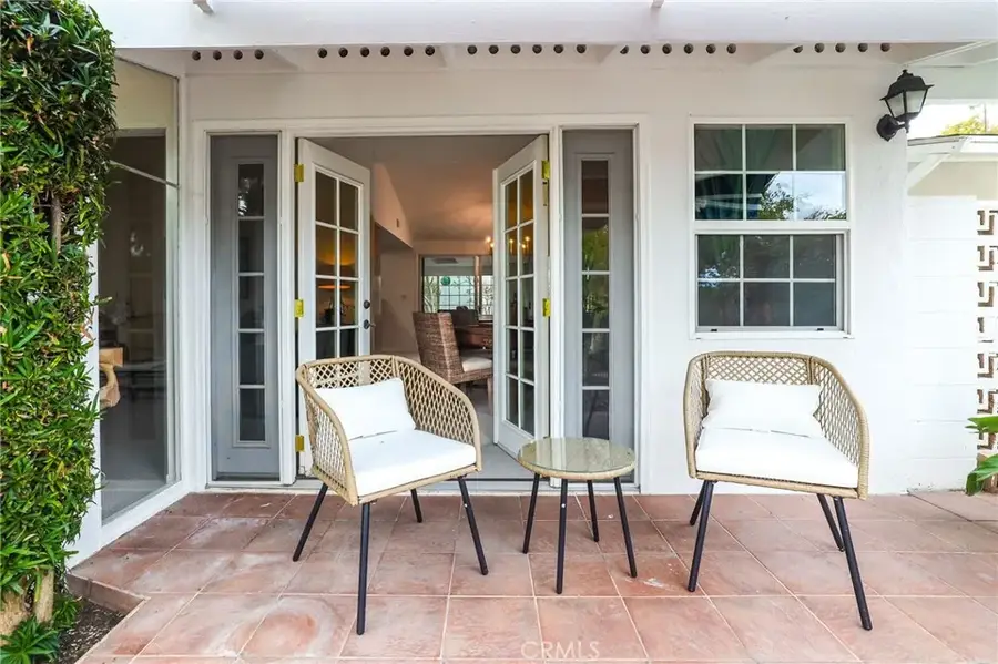 11101 Martha Ann Drive, Los Alamitos, CA 90720 - Image #3