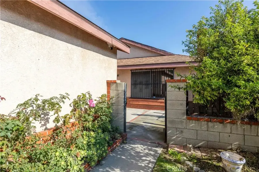 2346 Hayes Avenue, Long Beach, CA 90810 - Image #3