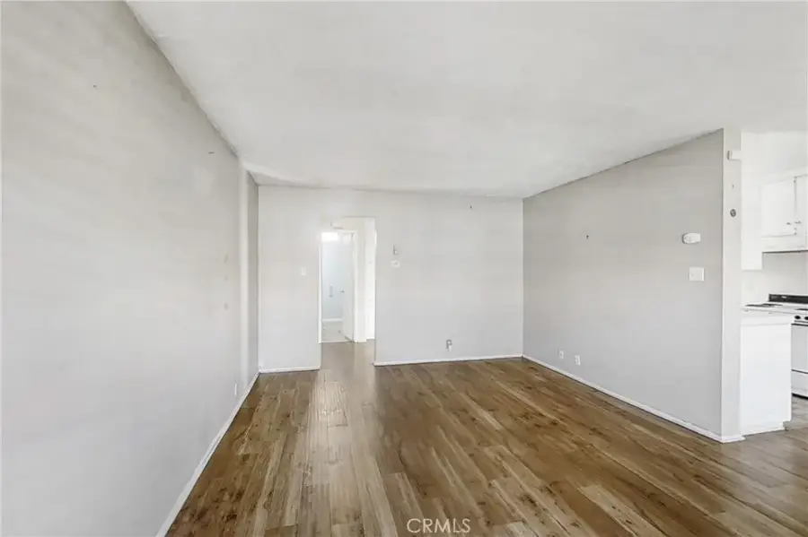 545 Chestnut Avenue #406, Long Beach, CA 90802 - #3