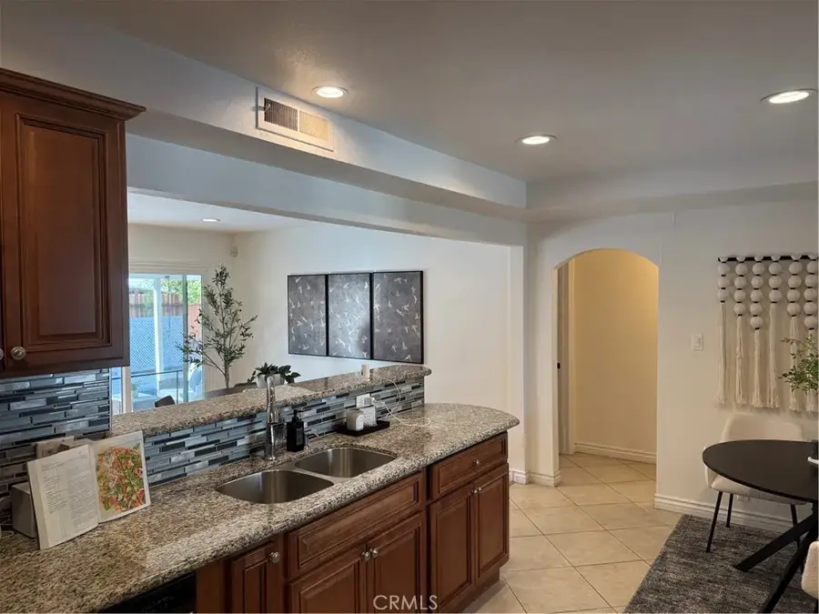 2437 Fordham, Costa Mesa, CA 92626 - Image #3
