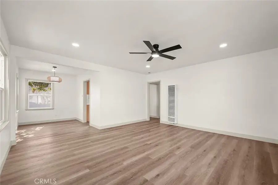 924 W Almond Street, Compton, CA 90220 - Image #2