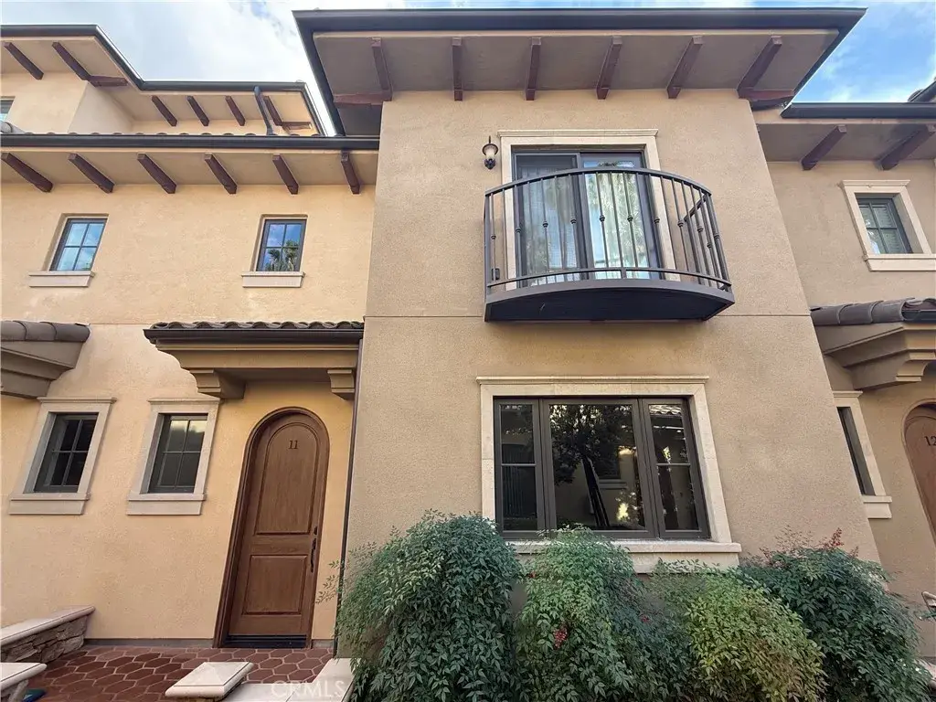 158 S Sierra Madre Boulevard #11, Pasadena, CA 91107 - Image #1