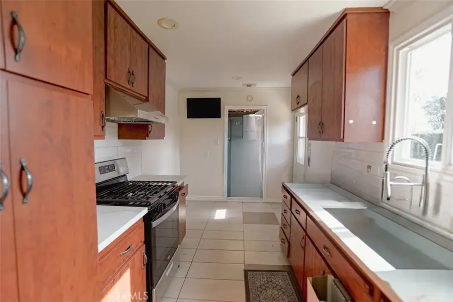 1402 N Parsons, Santa Ana, CA 92703 - Image #3