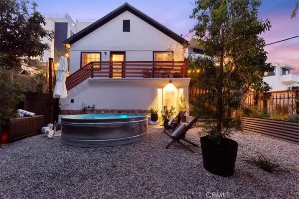 2207 Apex Avenue, Los Angeles, CA 90039