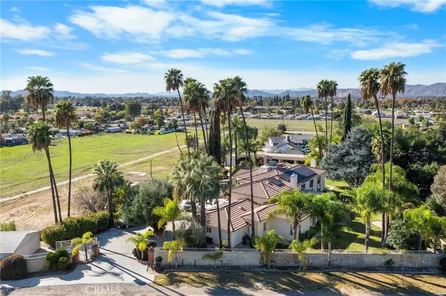 1981 Park, Hemet, CA 92544 - Image #2