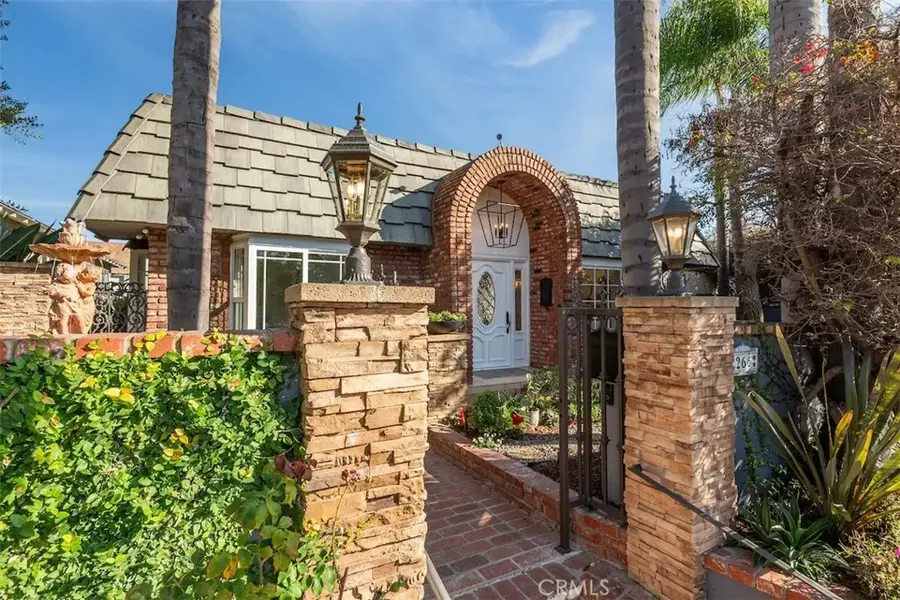 266 Park Avenue, Long Beach, CA 90803 - Image #2