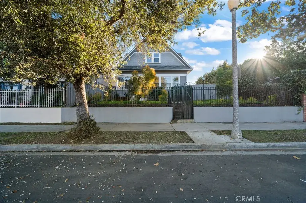 1148 Chestnut Avenue, Long Beach, CA 90813 - Image #1