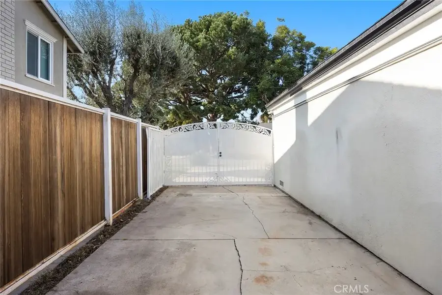 13662 Loretta Drive, Tustin, CA 92780 - Image #3