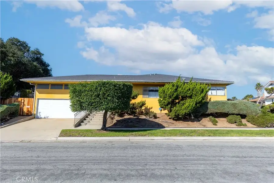 4955 Southridge Avenue, View Park Windsor Hills, CA 90043 - Image #3